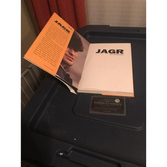 Jaromir Jagr Penguins Signed Book w/ COA - Picture 2 of 4